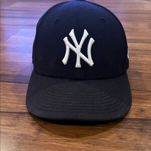 New Era Navy Blue Yankees Cap 7 1/4
